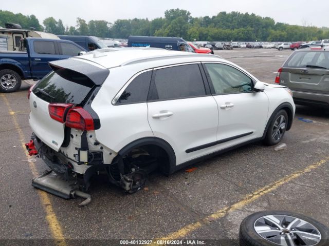 Photo 3 VIN: KNDCB3LC2L5375698 - KIA NIRO 