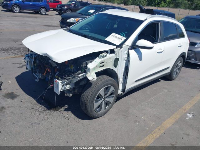 Photo 1 VIN: KNDCB3LC3J5127988 - KIA NIRO 