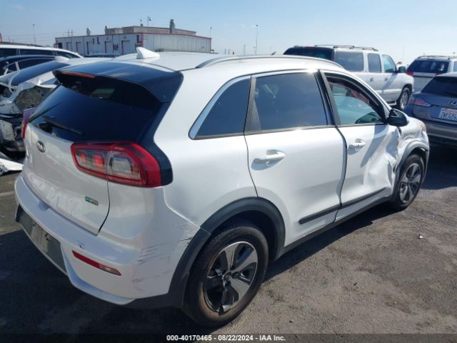 Photo 5 VIN: KNDCB3LC3J5132446 - KIA NIRO 