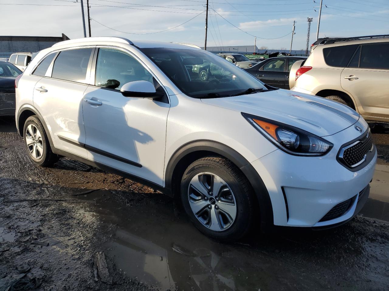 Photo 3 VIN: KNDCB3LC3J5149845 - KIA NIRO 