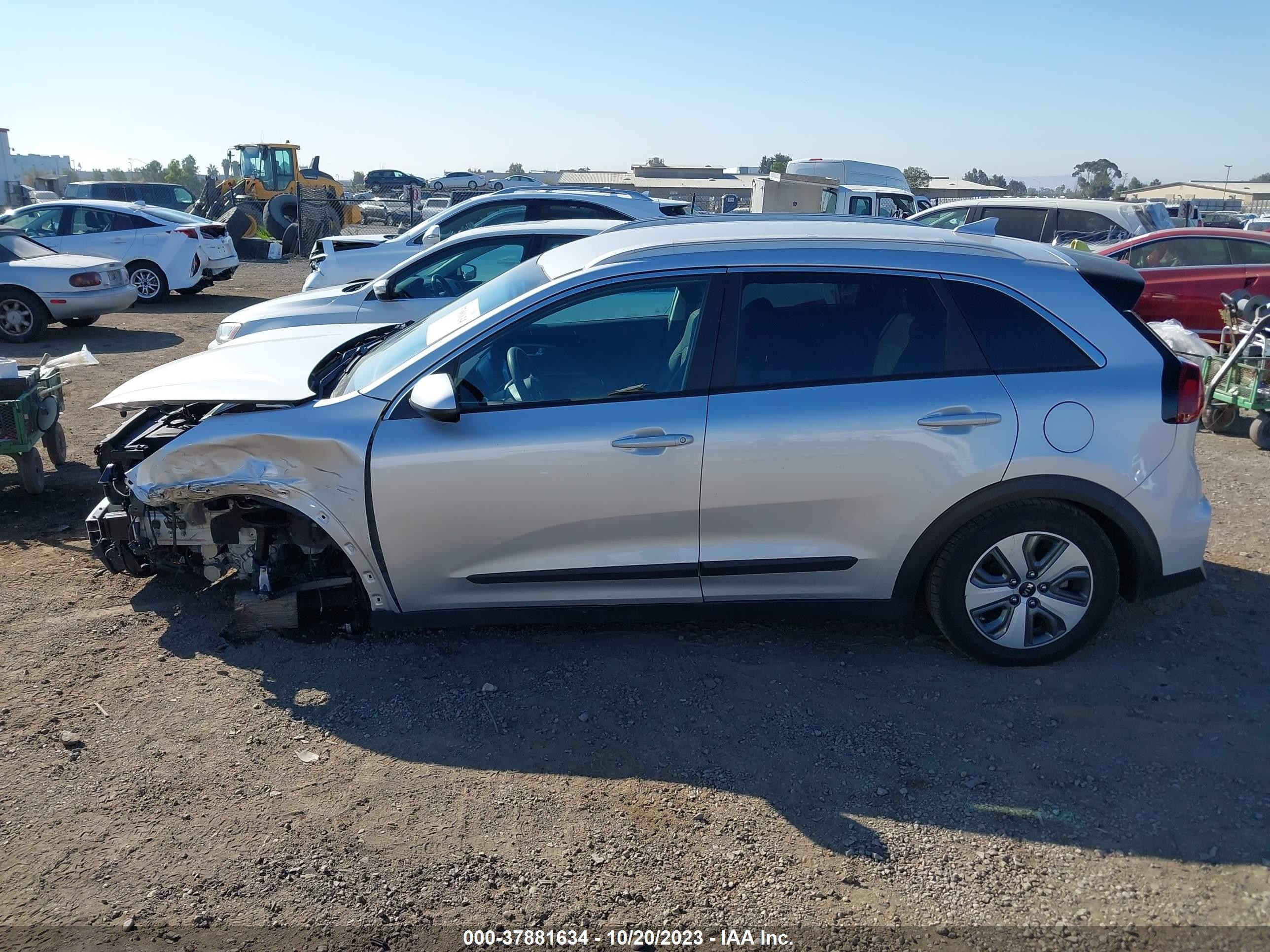 Photo 14 VIN: KNDCB3LC3L5372034 - KIA NIRO 