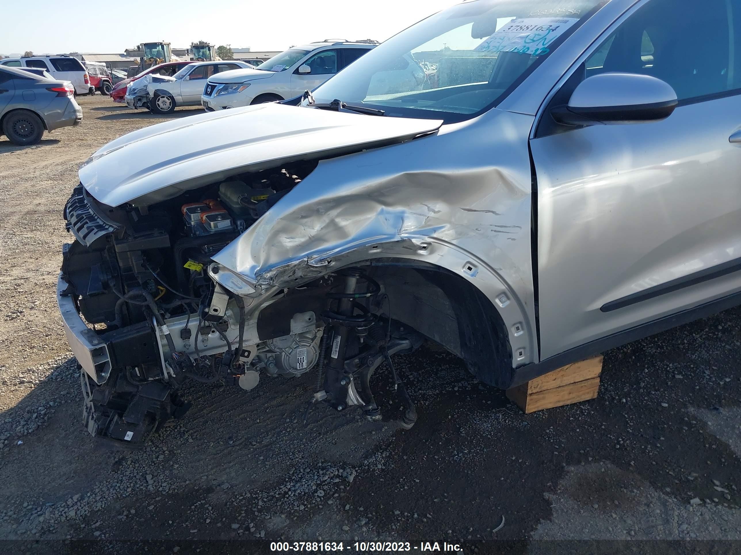 Photo 5 VIN: KNDCB3LC3L5372034 - KIA NIRO 