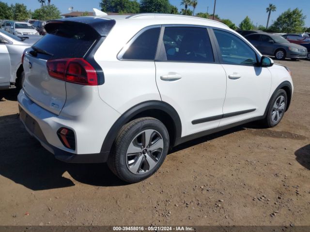 Photo 3 VIN: KNDCB3LC3L5449758 - KIA NIRO 