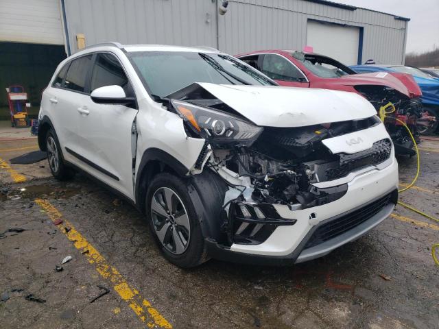 Photo 3 VIN: KNDCB3LC3N5533579 - KIA NIRO LX 