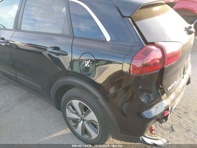 Photo 2 VIN: KNDCB3LC4H5047884 - KIA NIRO 