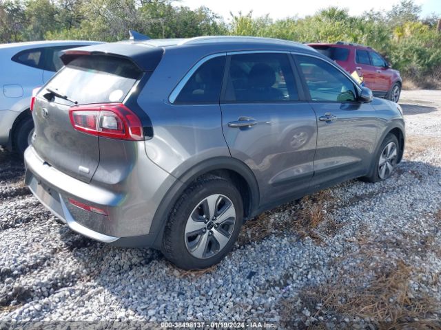 Photo 3 VIN: KNDCB3LC4H5057962 - KIA NIRO 