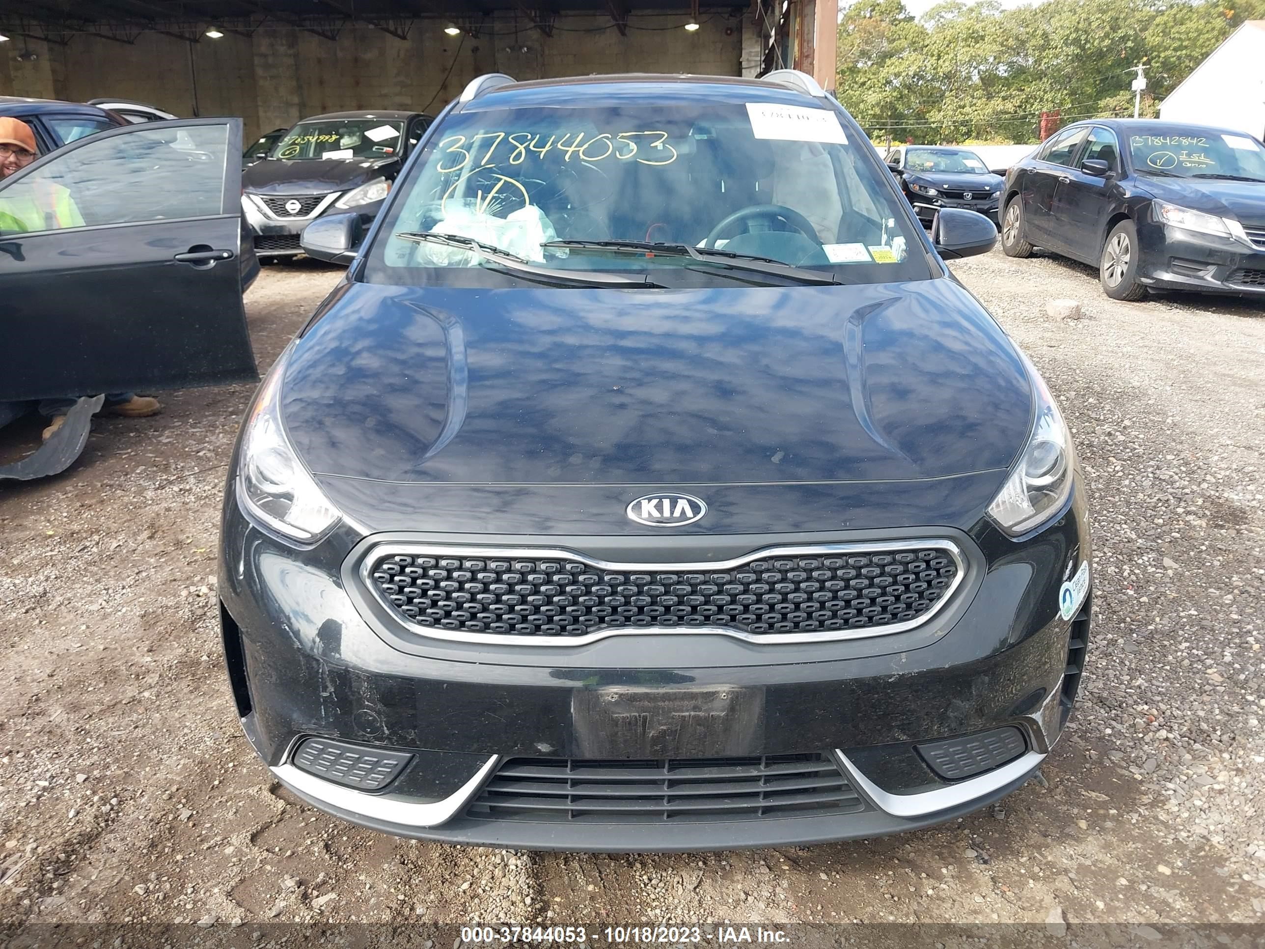 Photo 10 VIN: KNDCB3LC4H5074132 - KIA NIRO 