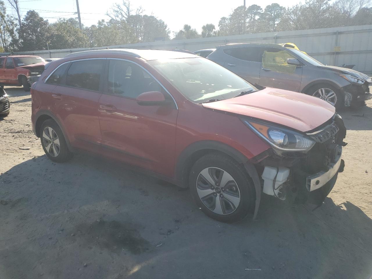 Photo 3 VIN: KNDCB3LC4K5244139 - KIA NIRO 