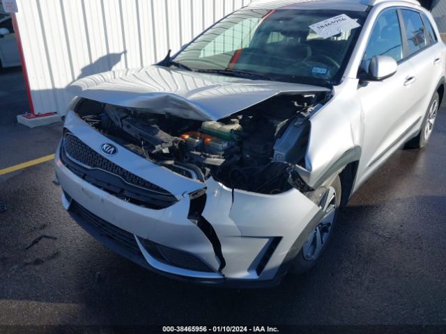 Photo 5 VIN: KNDCB3LC5J5153475 - KIA NIRO 