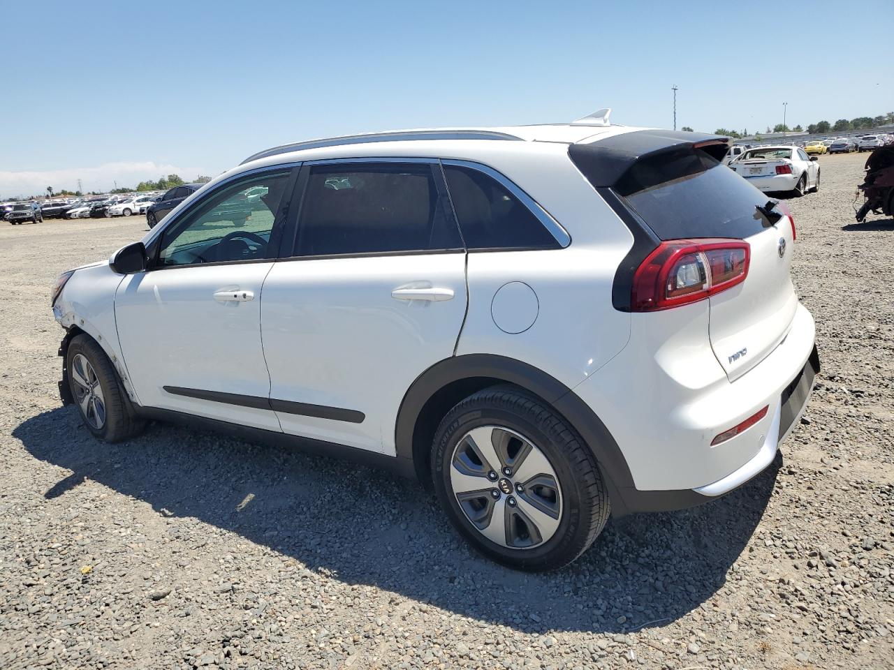 Photo 1 VIN: KNDCB3LC5K5349093 - KIA NIRO 