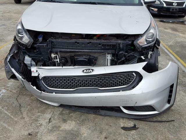 Photo 8 VIN: KNDCB3LC6H5039818 - KIA NIRO FE 