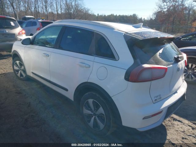 Photo 2 VIN: KNDCB3LC6H5041746 - KIA NIRO 