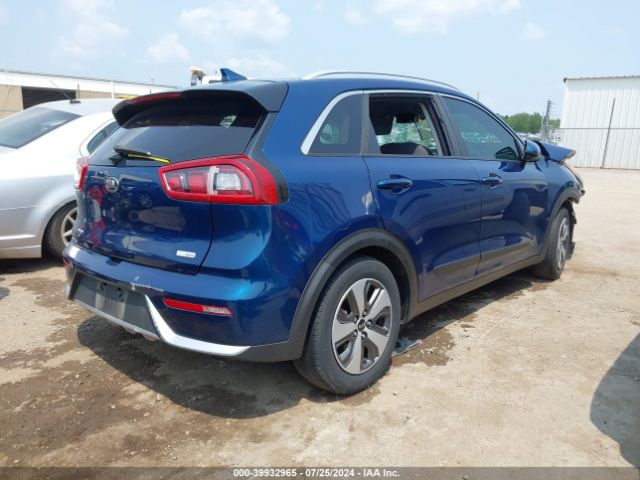 Photo 3 VIN: KNDCB3LC6H5053508 - KIA NIRO 