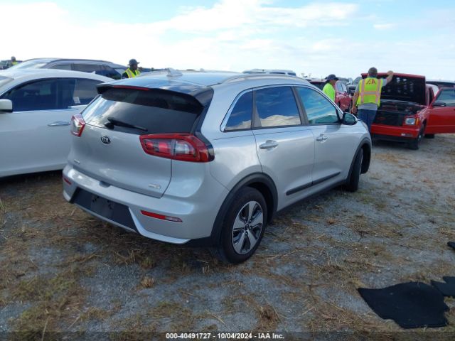 Photo 3 VIN: KNDCB3LC6H5073189 - KIA NIRO 