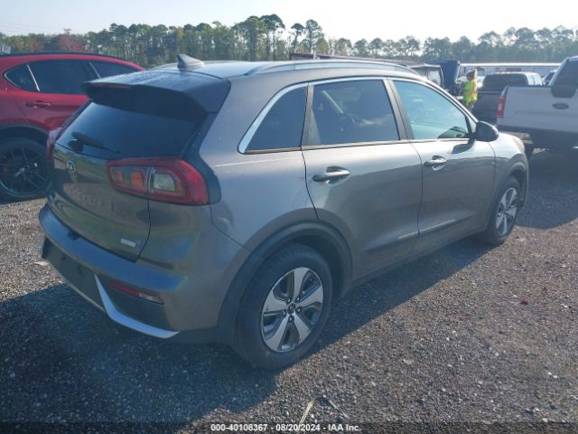 Photo 3 VIN: KNDCB3LC6H5083222 - KIA NIRO 