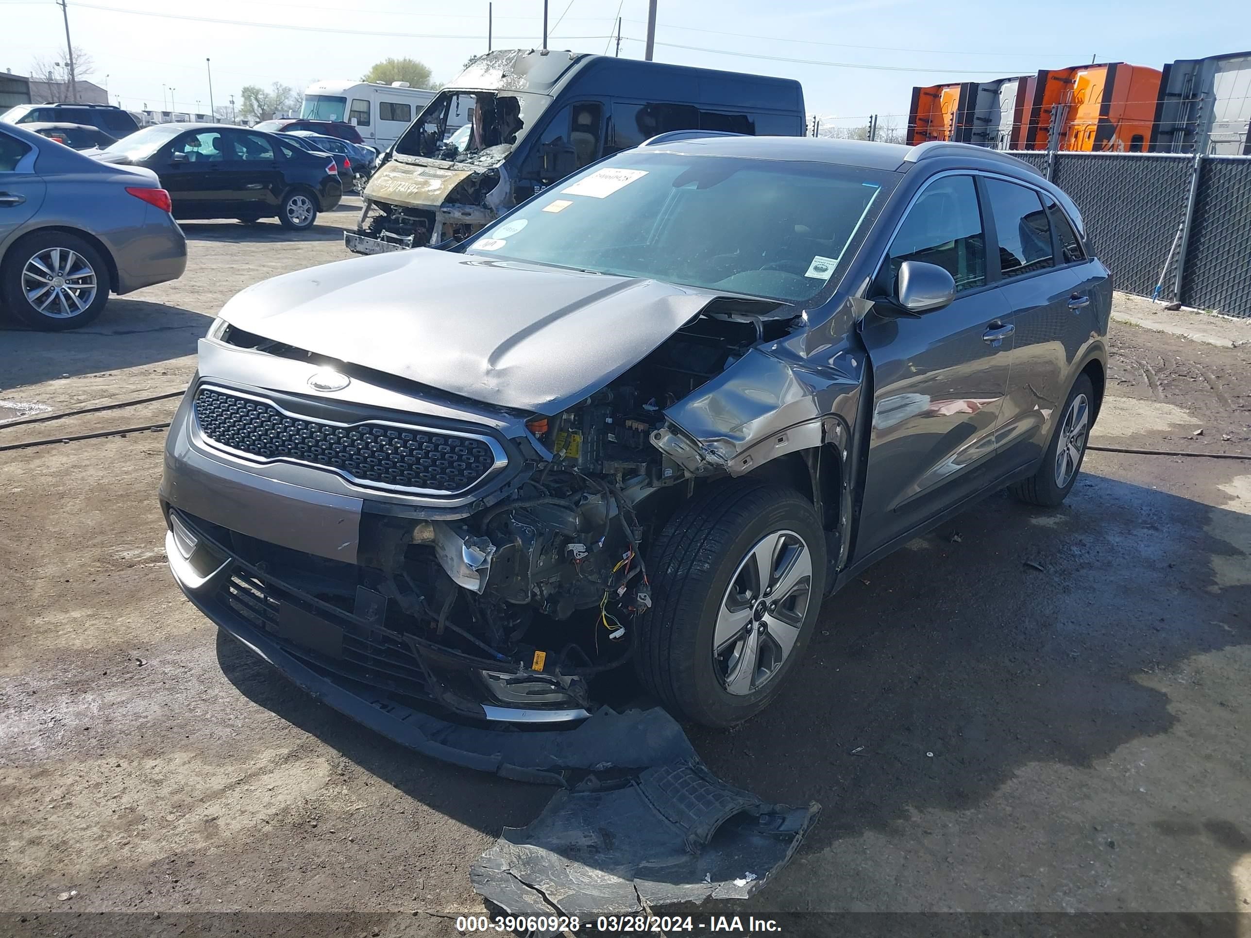 Photo 1 VIN: KNDCB3LC6J5123966 - KIA NIRO 