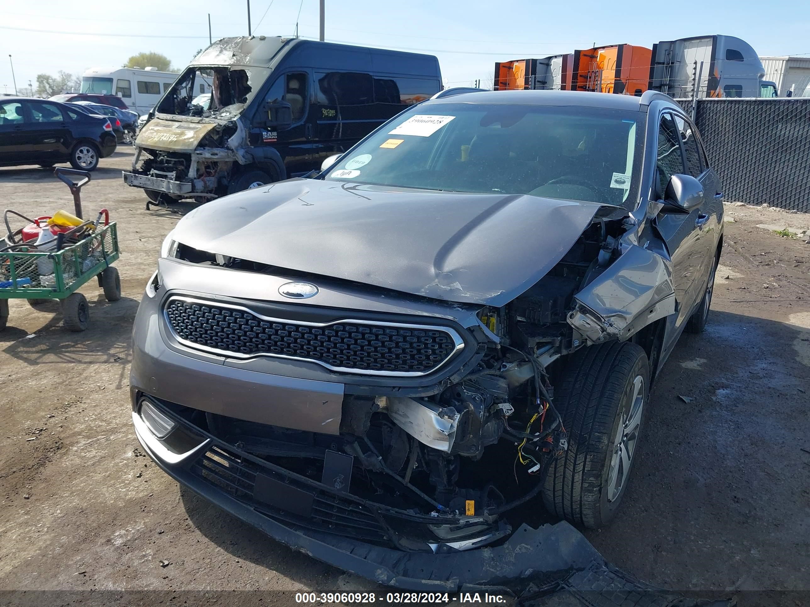 Photo 5 VIN: KNDCB3LC6J5123966 - KIA NIRO 