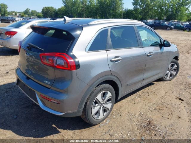 Photo 3 VIN: KNDCB3LC6J5150312 - KIA NIRO 