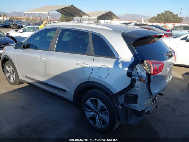 Photo 2 VIN: KNDCB3LC6J5155803 - KIA NIRO 