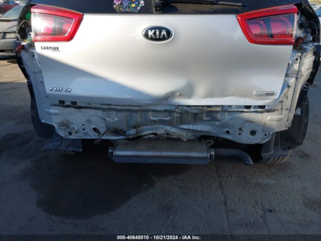 Photo 5 VIN: KNDCB3LC6J5155803 - KIA NIRO 