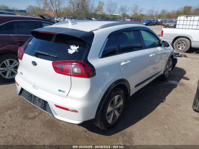 Photo 3 VIN: KNDCB3LC6K5217332 - KIA NIRO 