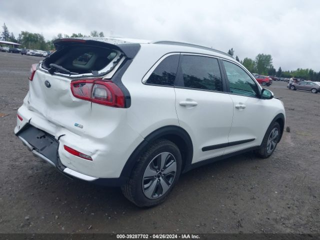 Photo 3 VIN: KNDCB3LC6K5350592 - KIA NIRO 