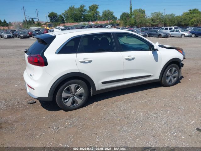 Photo 3 VIN: KNDCB3LC6K5356683 - KIA NIRO 