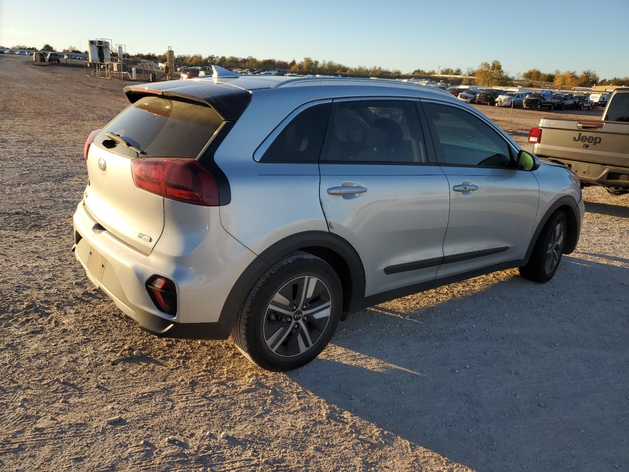 Photo 2 VIN: KNDCB3LC6L5428659 - KIA NIRO 