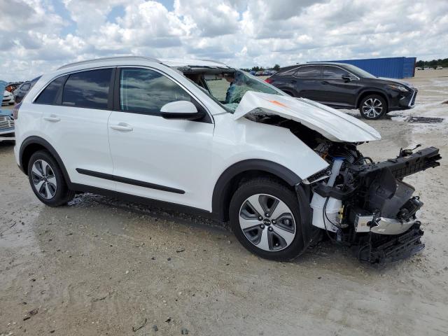 Photo 3 VIN: KNDCB3LC6N5520955 - KIA NIRO LX 