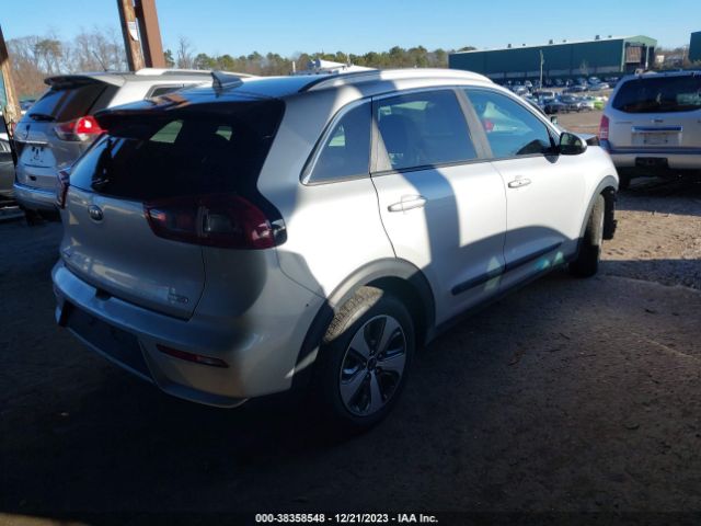 Photo 3 VIN: KNDCB3LC7J5128299 - KIA NIRO 