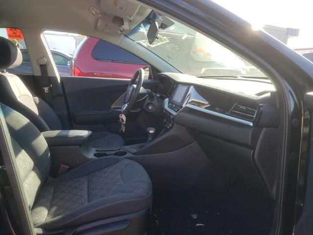 Photo 4 VIN: KNDCB3LC7L5365880 - KIA NIRO LX 