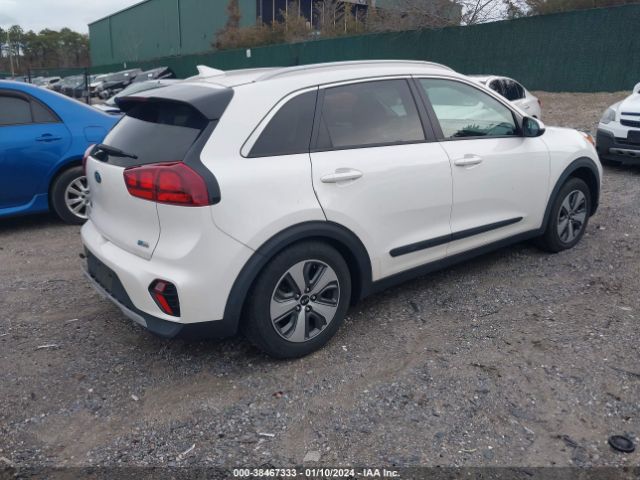 Photo 3 VIN: KNDCB3LC7L5427388 - KIA NIRO 