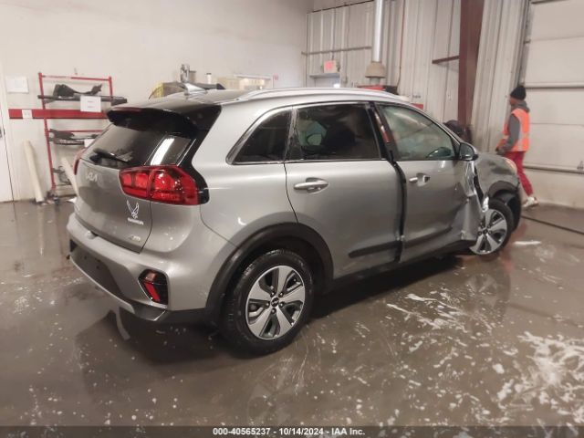 Photo 3 VIN: KNDCB3LC7N5506420 - KIA NIRO 