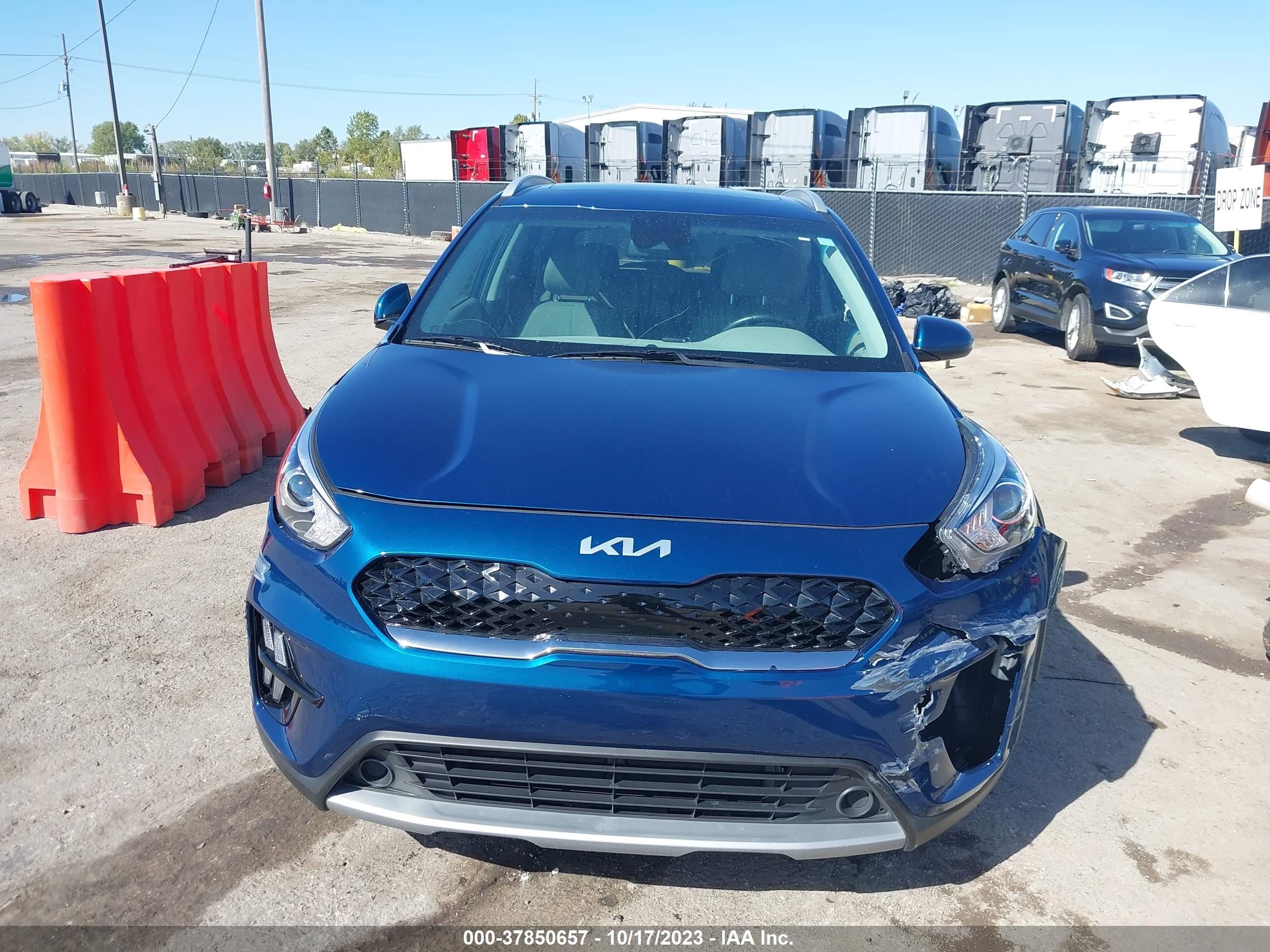 Photo 11 VIN: KNDCB3LC7N5512833 - KIA NIRO 