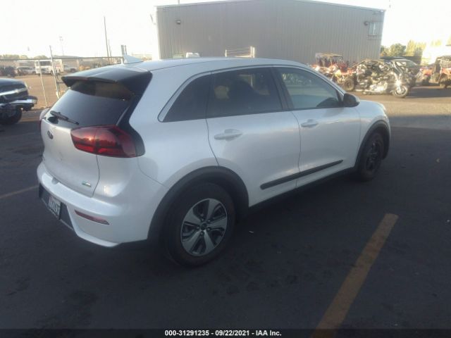 Photo 3 VIN: KNDCB3LC8H5050867 - KIA NIRO 