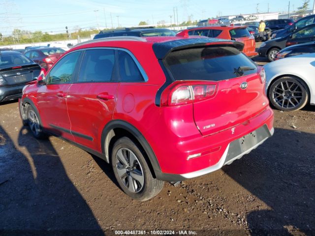 Photo 2 VIN: KNDCB3LC8H5063585 - KIA NIRO 