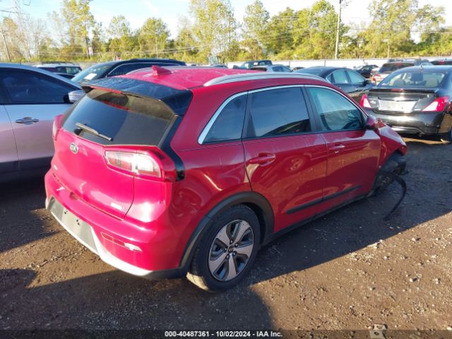 Photo 3 VIN: KNDCB3LC8H5063585 - KIA NIRO 