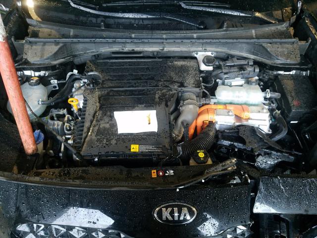 Photo 6 VIN: KNDCB3LC8L5370537 - KIA NIRO LX 