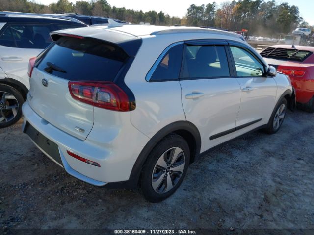 Photo 3 VIN: KNDCB3LC9H5059965 - KIA NIRO 