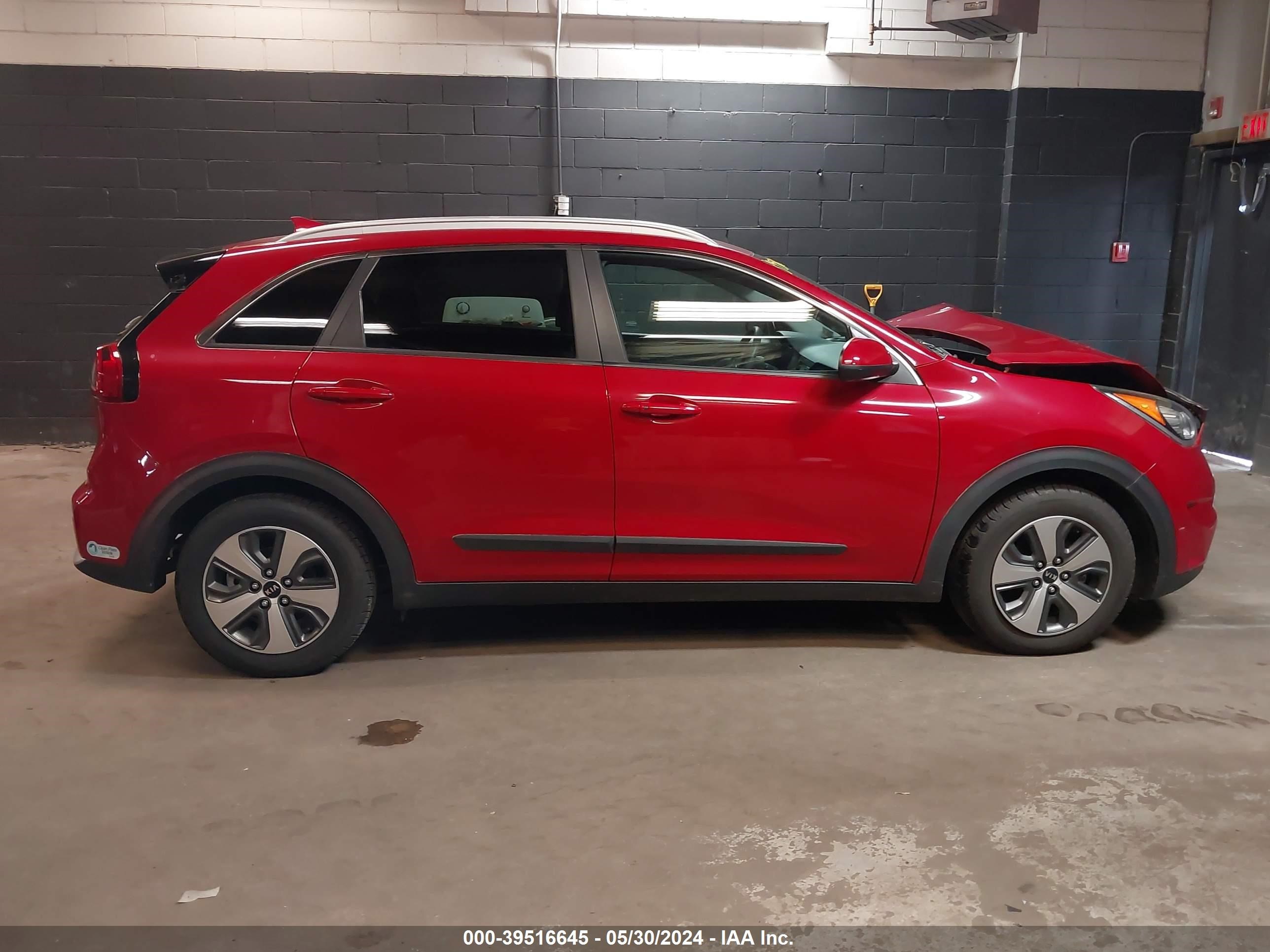 Photo 12 VIN: KNDCB3LC9H5068360 - KIA NIRO 