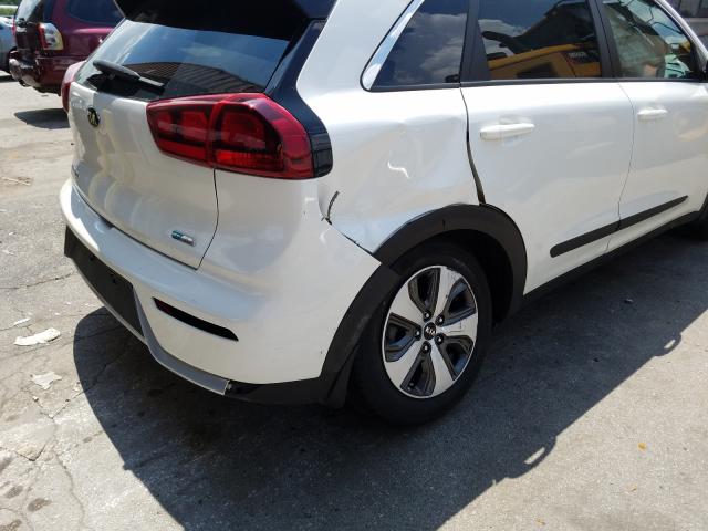 Photo 8 VIN: KNDCB3LC9J5126585 - KIA NIRO FE 