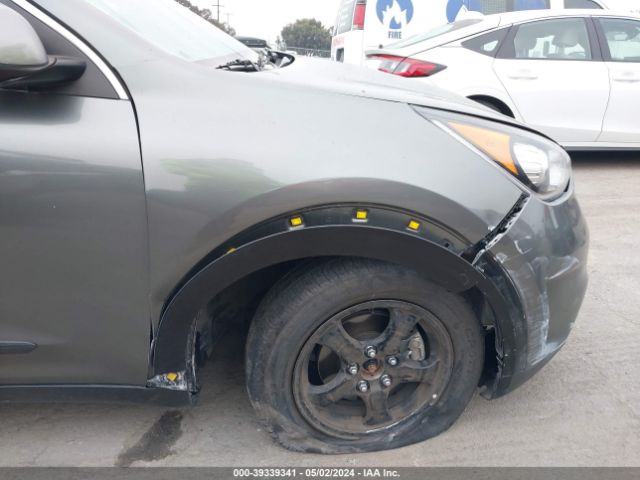 Photo 5 VIN: KNDCB3LC9J5164687 - KIA NIRO 