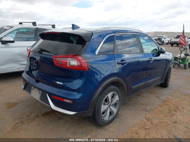 Photo 3 VIN: KNDCB3LC9J5170697 - KIA NIRO 