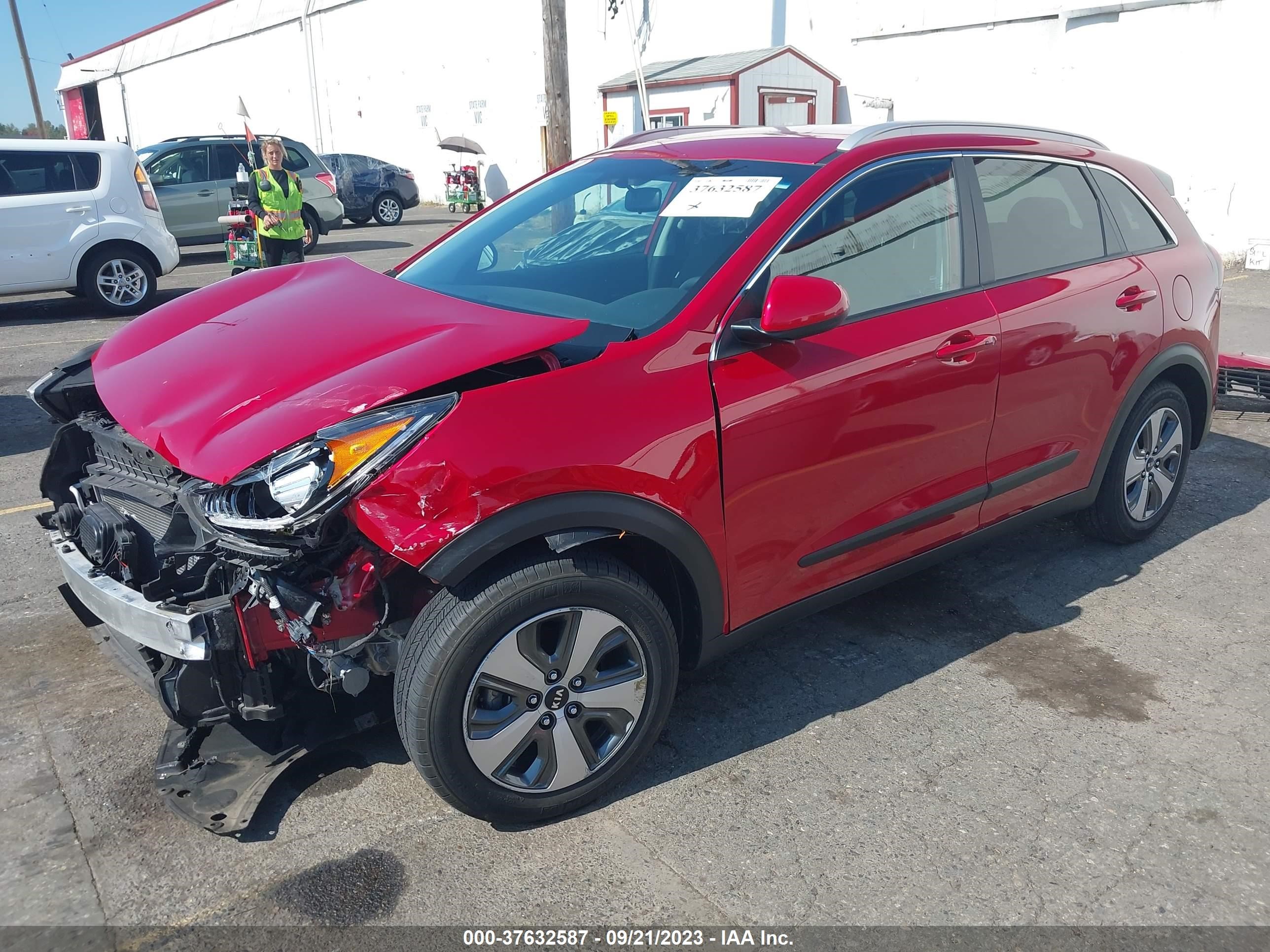 Photo 1 VIN: KNDCB3LC9K5319644 - KIA NIRO 