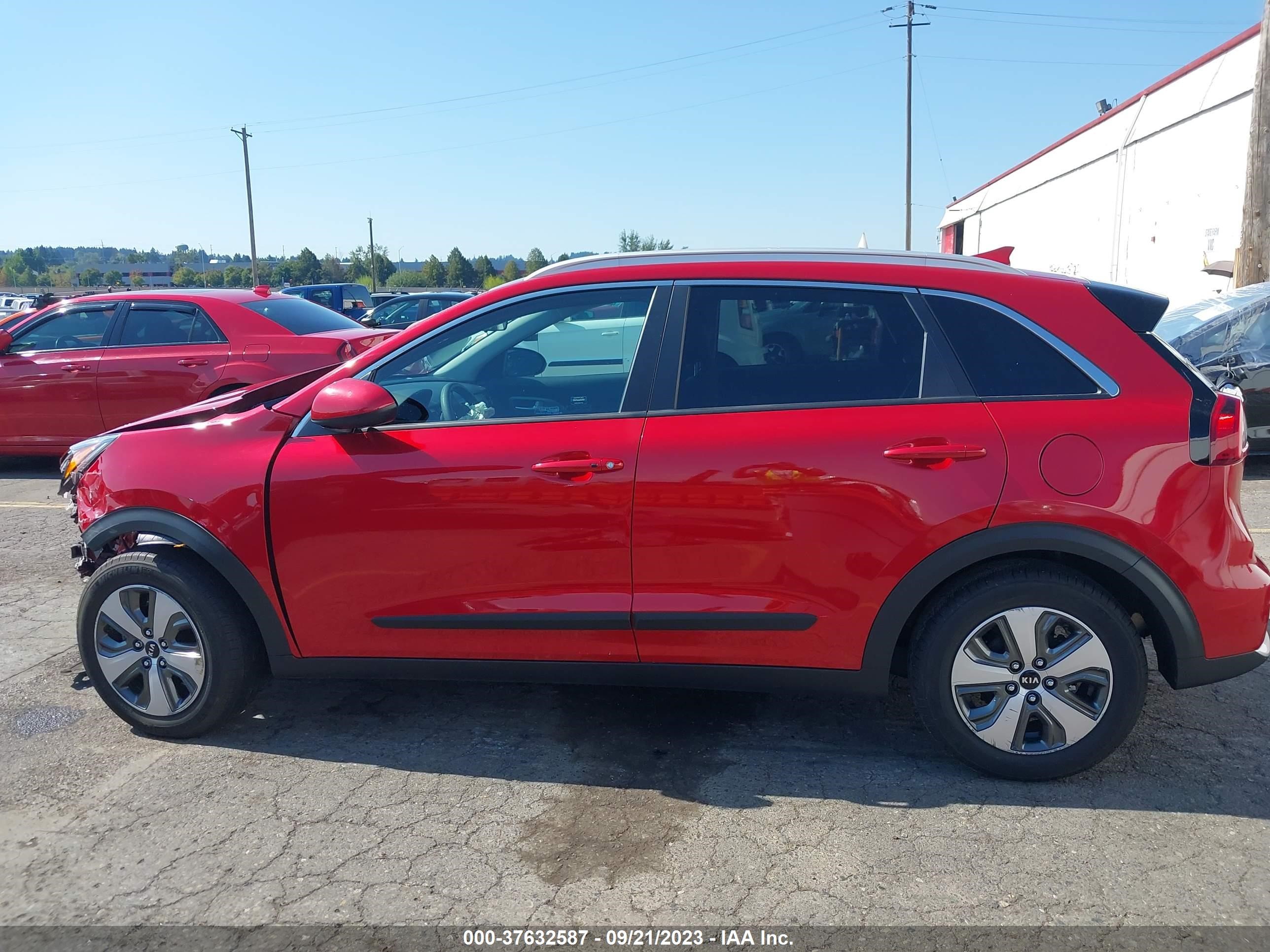 Photo 14 VIN: KNDCB3LC9K5319644 - KIA NIRO 