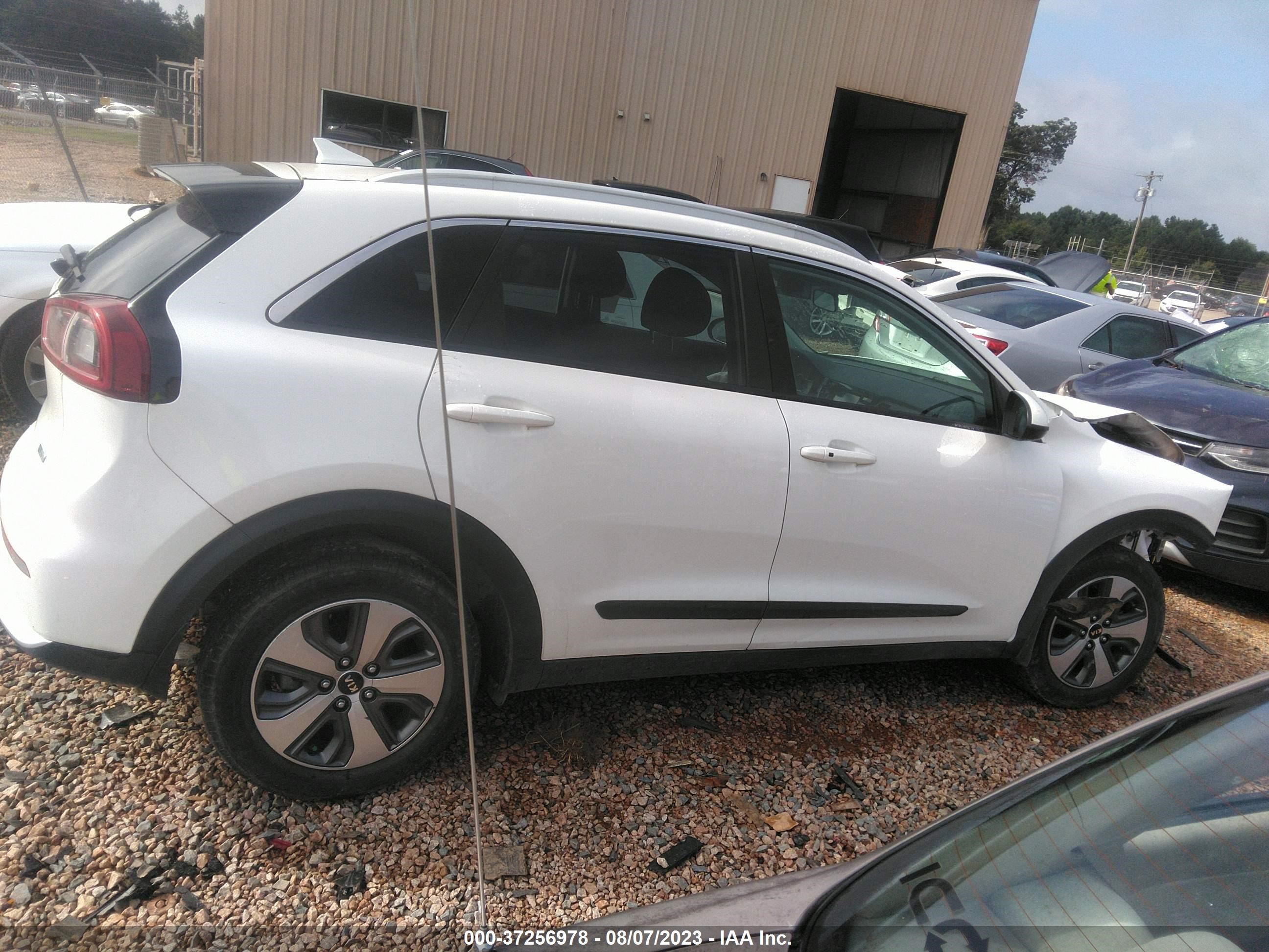 Photo 12 VIN: KNDCB3LC9K5352207 - KIA NIRO 