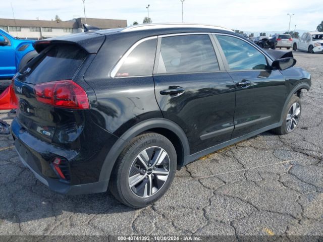 Photo 3 VIN: KNDCB3LC9N5548717 - KIA NIRO 