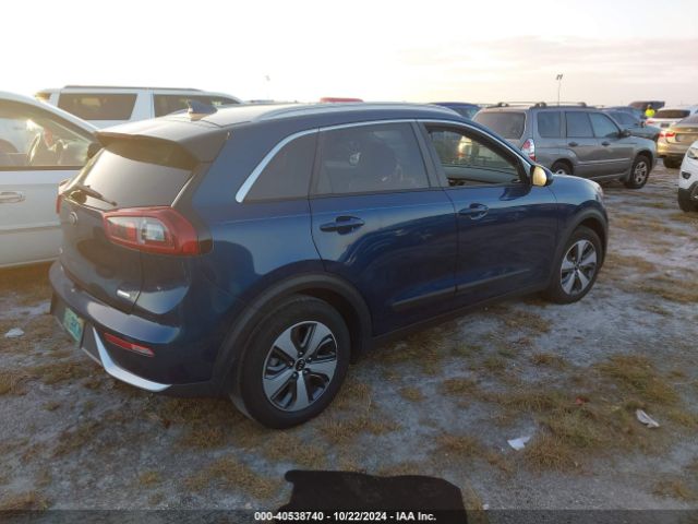 Photo 3 VIN: KNDCB3LCXH5036565 - KIA NIRO 