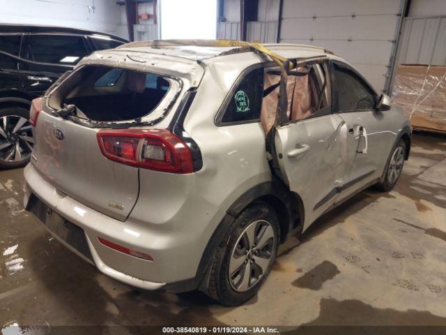 Photo 3 VIN: KNDCB3LCXH5074197 - KIA NIRO 