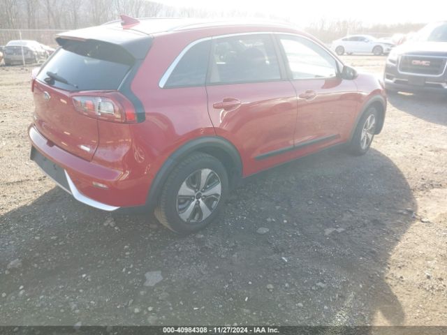 Photo 3 VIN: KNDCB3LCXH5092005 - KIA NIRO 